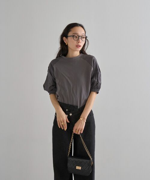 袖プリーツTシャツ