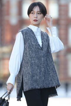PRIVY & DAWN ホワイトツイードベスト 新品タグ付き　ジレ GIRL DRESS FOR NOW ベスト レディース おしゃれ Vネック