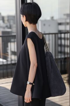 Vネックテントブラウス✕タックパンツ　セットアップ　オフホワイト Vネックテントブラウス×タックパンツセットアップ/オフホワイト