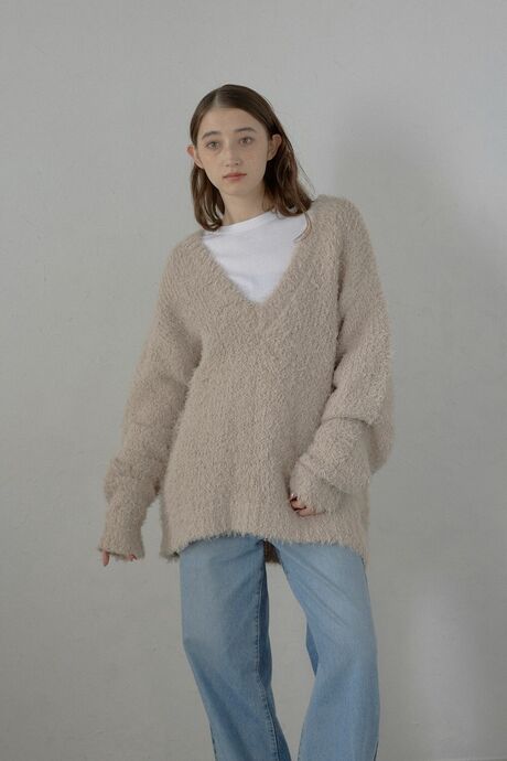 fluffy vneck knit pullover / Vネックフェザーニット