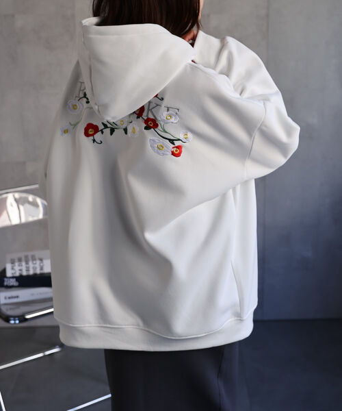 model：162cm 着用サイズ：XL