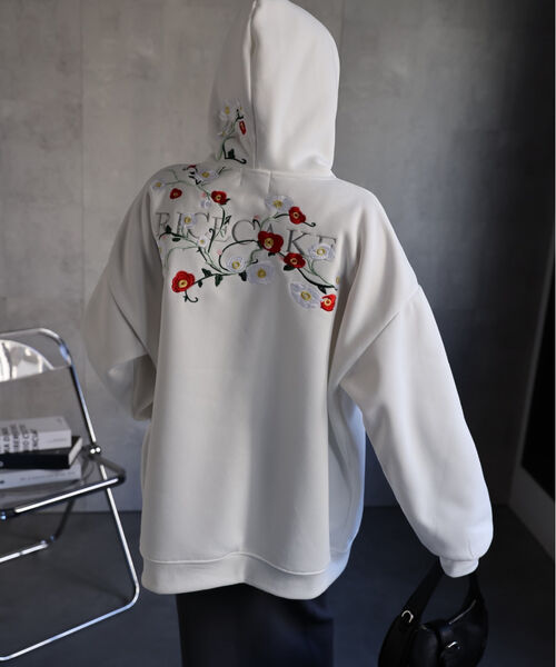 model：162cm 着用サイズ：XL