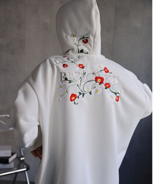 model：162cm 着用サイズ：XL