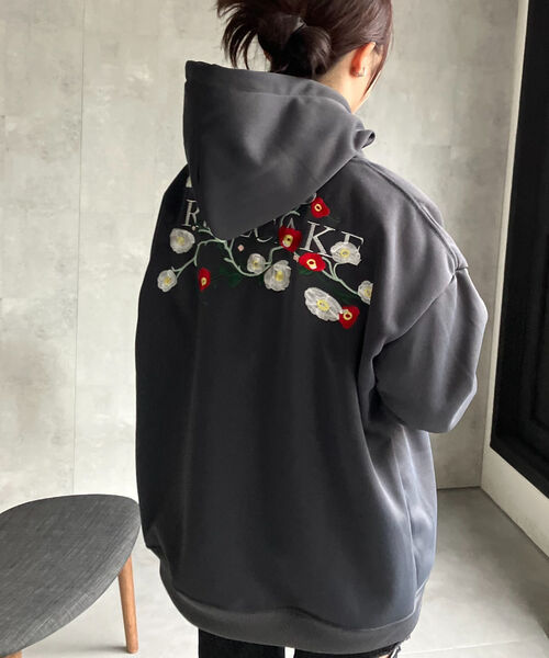 model：158cm 着用サイズ：XL