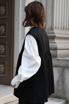 ポンチペプラムクルーネックジレ ジレ ベスト オシャレ レディース 夏服 春服 ポンチペプラムクルーネックジレ（ベスト）｜Bonjour Sagan