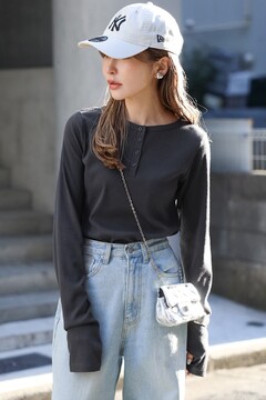 BONJOUR SAGAN公式オンラインストア / 前後2WAYラメリブヘンリーネック