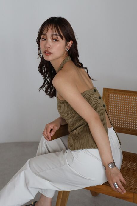 back open halterneck knit tank top / バックオープンホルターネックニットタンクトップ