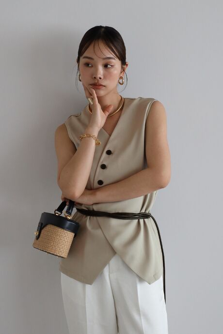asymmetry vest with belt / ベルト付きアシンメトリーベスト