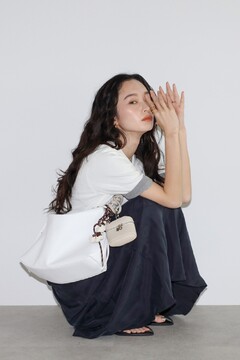 soins ミニマルショルダーバッグ ブラック soins ショルダーバッグ バッグ 「牛革」ミニマルショルダー