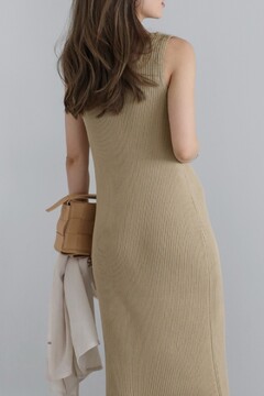 専用 カシュクールシアーベスト×パッド付きスクエアネックリブニットワンピース BONJOUR SAGAN公式オンラインストア / 【公式サイト限定】[yoko×Noriko