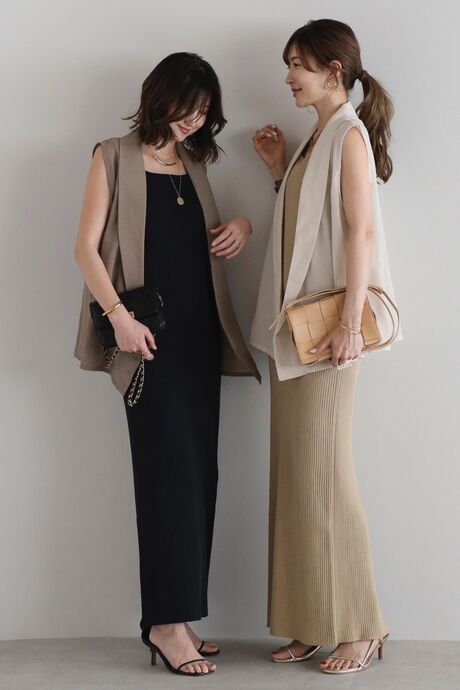 【公式サイト限定】[yoko×NorikoコラボSET]カシュクールシアーベスト×パッド付きスクエアネックリブニットワンピース