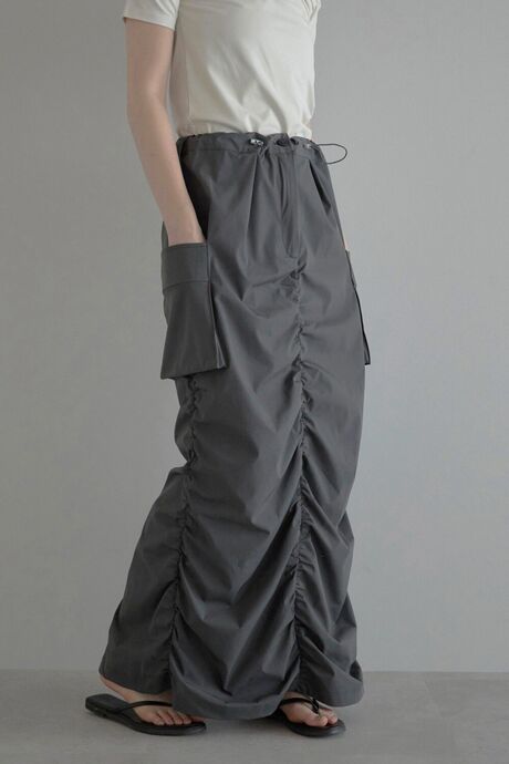【撥水・接触冷感・UVカット】drawstring gathered cargo skirt / ドロストギャザーカーゴスカート