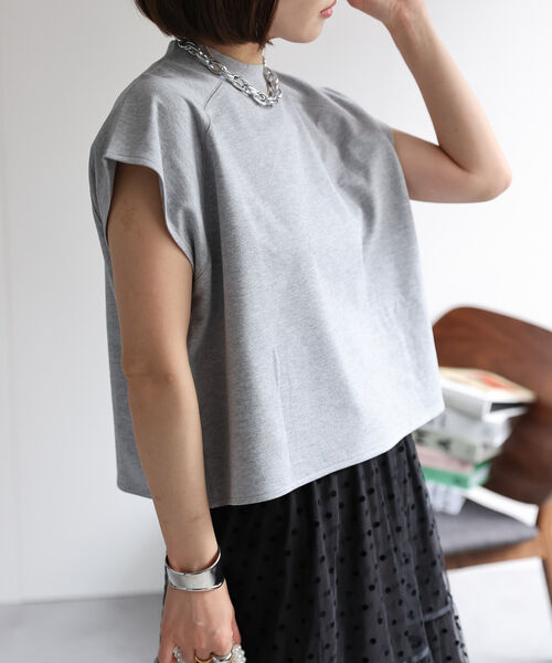 model:162㎝　着用サイズ:FREE