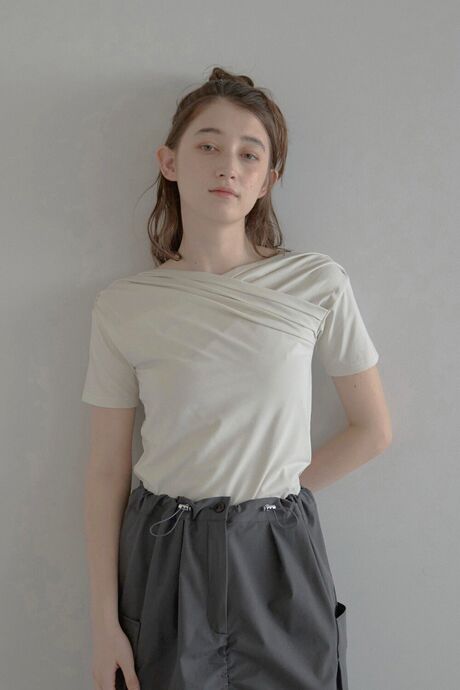 【接触冷感】unbalanced offshoulder tee / オフショルTシャツ