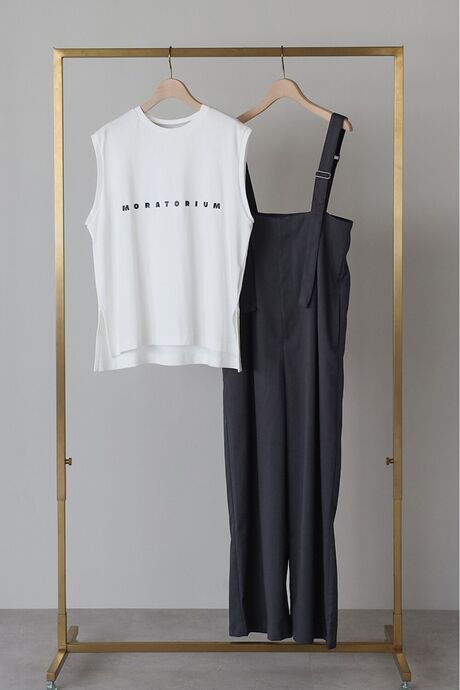 Off-White×Charcoal-Gray