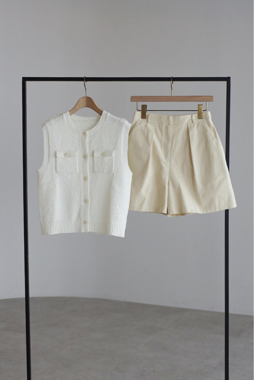 Ivory×Ecru