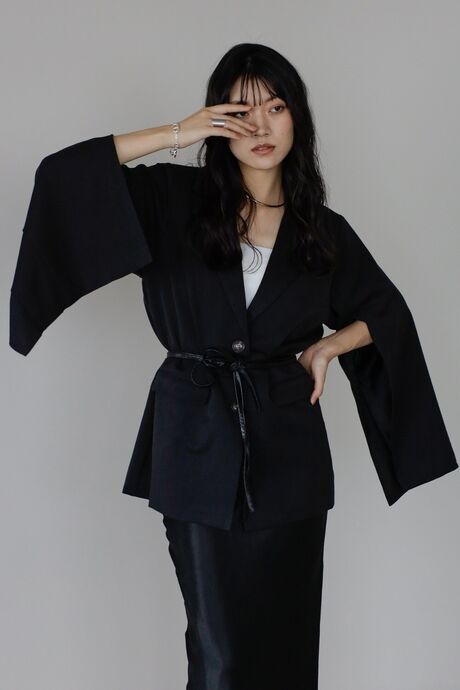 sleeve slit jacket with belt / ベルト付き袖スリットジャケット　　　　　　　　　　　　　　　　　　　