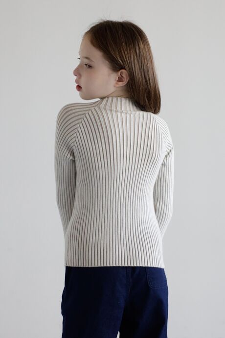 H:136cm 着用サイズ:130cm