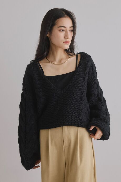 Vネックロープ編みハンドニットプルオーバー