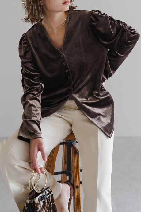 ベロアパワショルブラウス　　　　　　