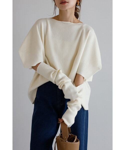 アームウォーマー付き構築スリーブニット