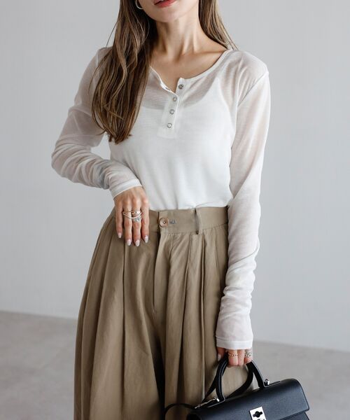 シアーヘンリーネックトップス