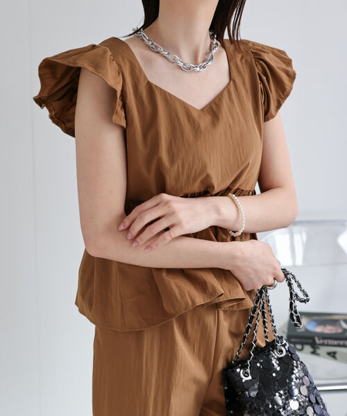 model：162cm 着用サイズ：F