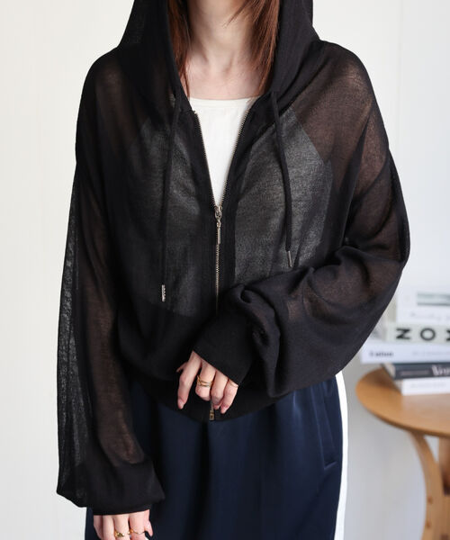 ブラック
model：162㎝着用サイズ：F