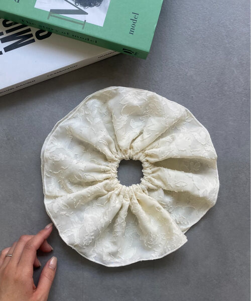 【選べるデザイン】モノトーンアソートシュシュ