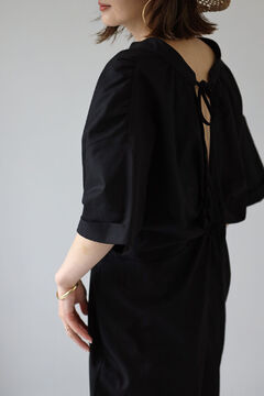 BONJOUR SAGAN公式オンラインストア / バックデザインVネック